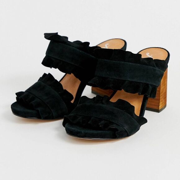 Free People Rosie Ruffle Black Suede Heels Size 39 (8.5) Block Heel - Picture 1 of 12